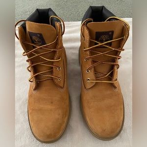 Tan Timberlands. Size US 5.5 Youth. Equals to Women’s Size US 7